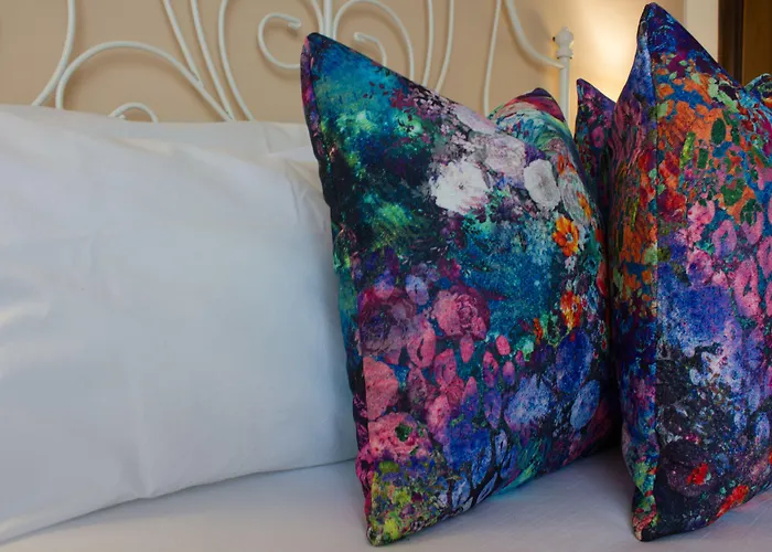 Bed & Breakfast View 4*