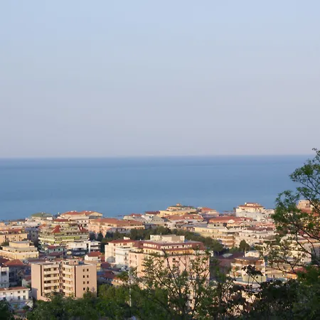 View 3* 佩斯卡拉