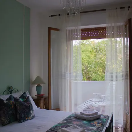 View Bed & Breakfast